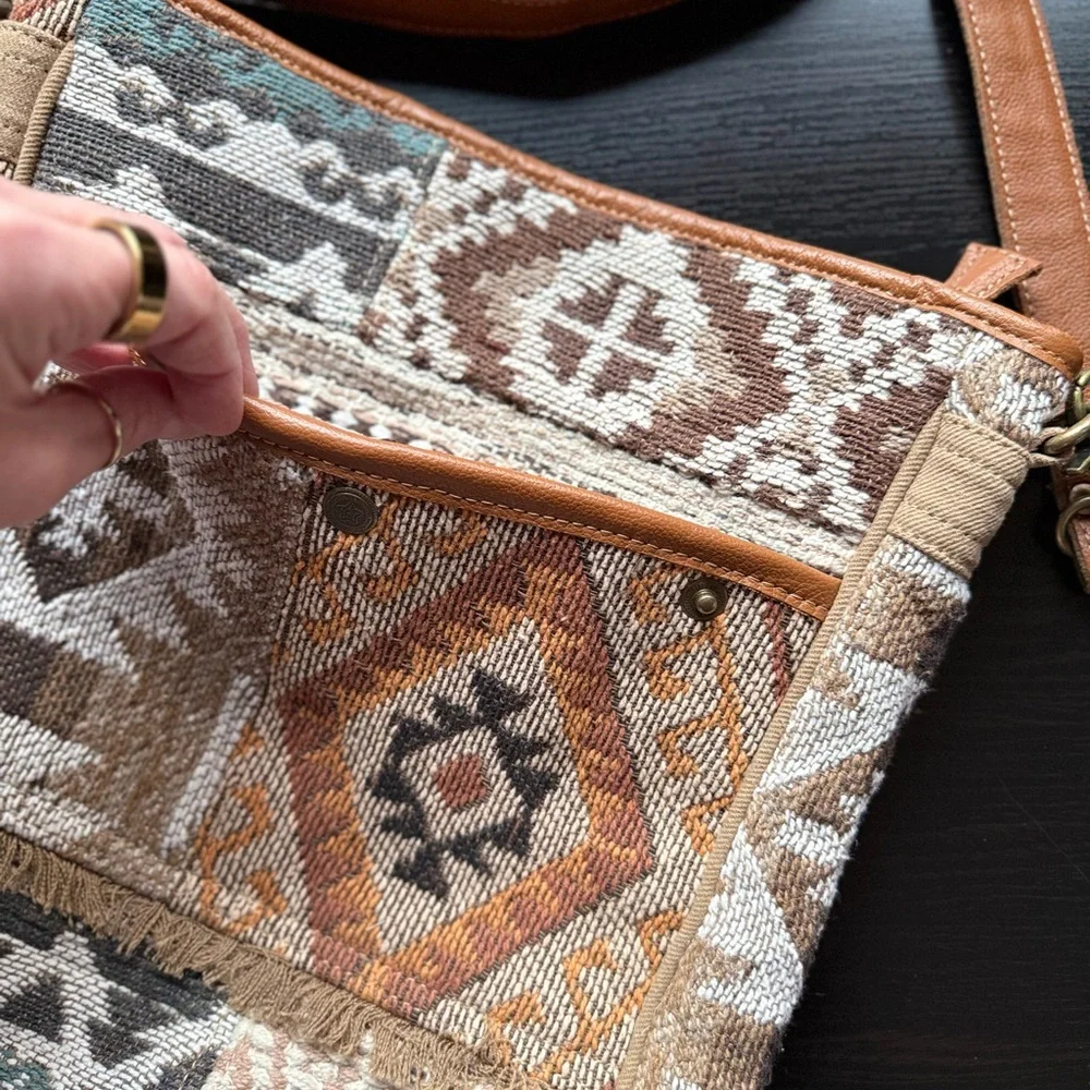 Myra Sonoran Sands Western Crossbody Bag Aztec Canvas NWT - Picture 11 of 11